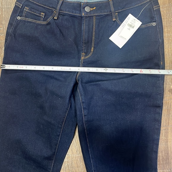Old Navy Kicker Boot Cut jeans size 10 long NWT - Picture 3 of 5